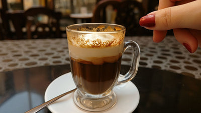 Comment préparer un café Marocchino à la maison (espresso, cacao, mousse)