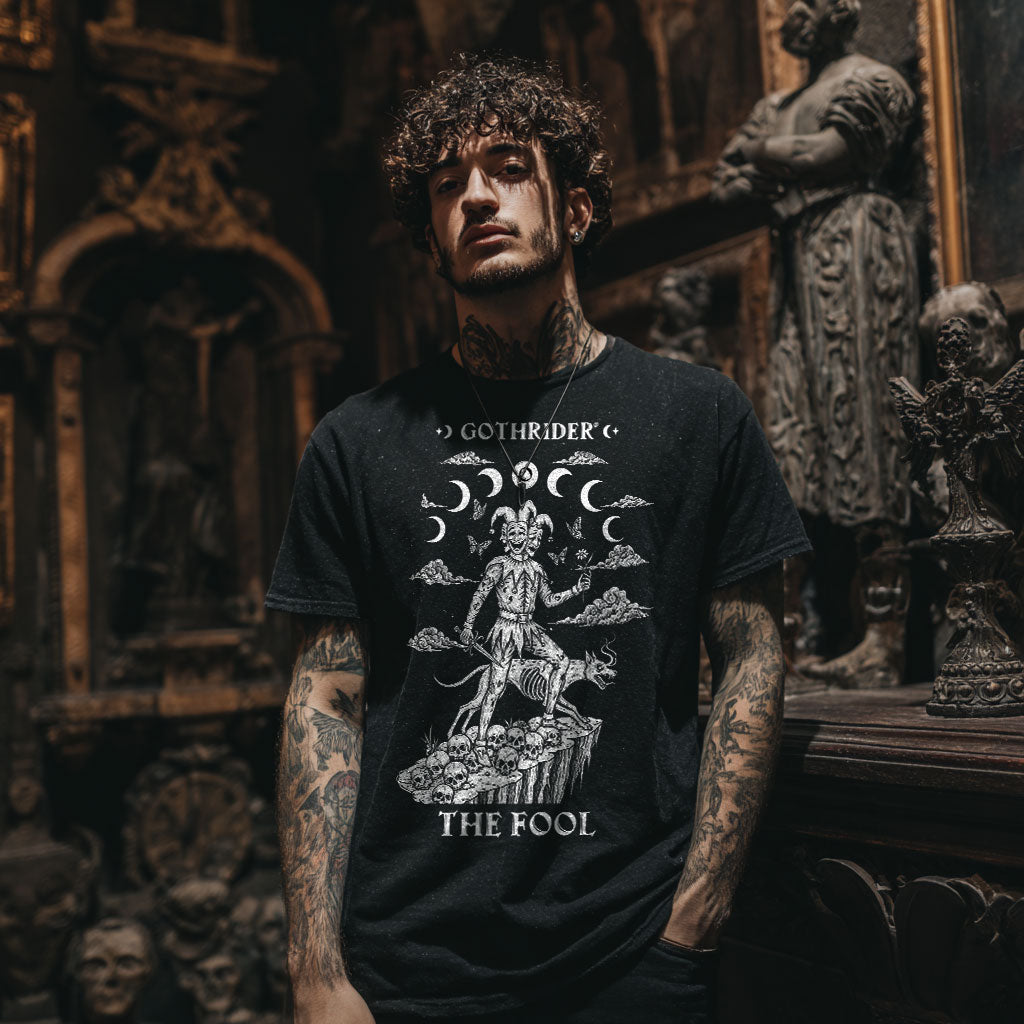 The Fool Tarot Unisex T-Shirt